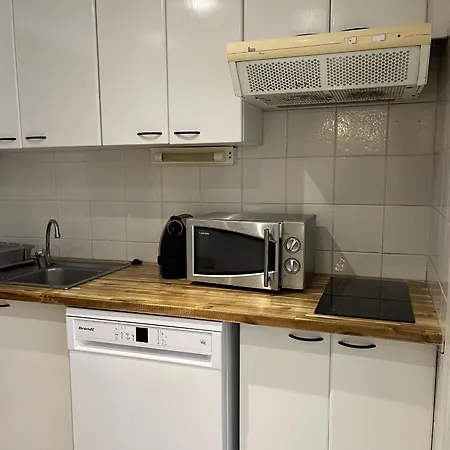 Hermoso De 3 En Con Piscina Y Jardin, Acceso A La Playa - Es-204-59
